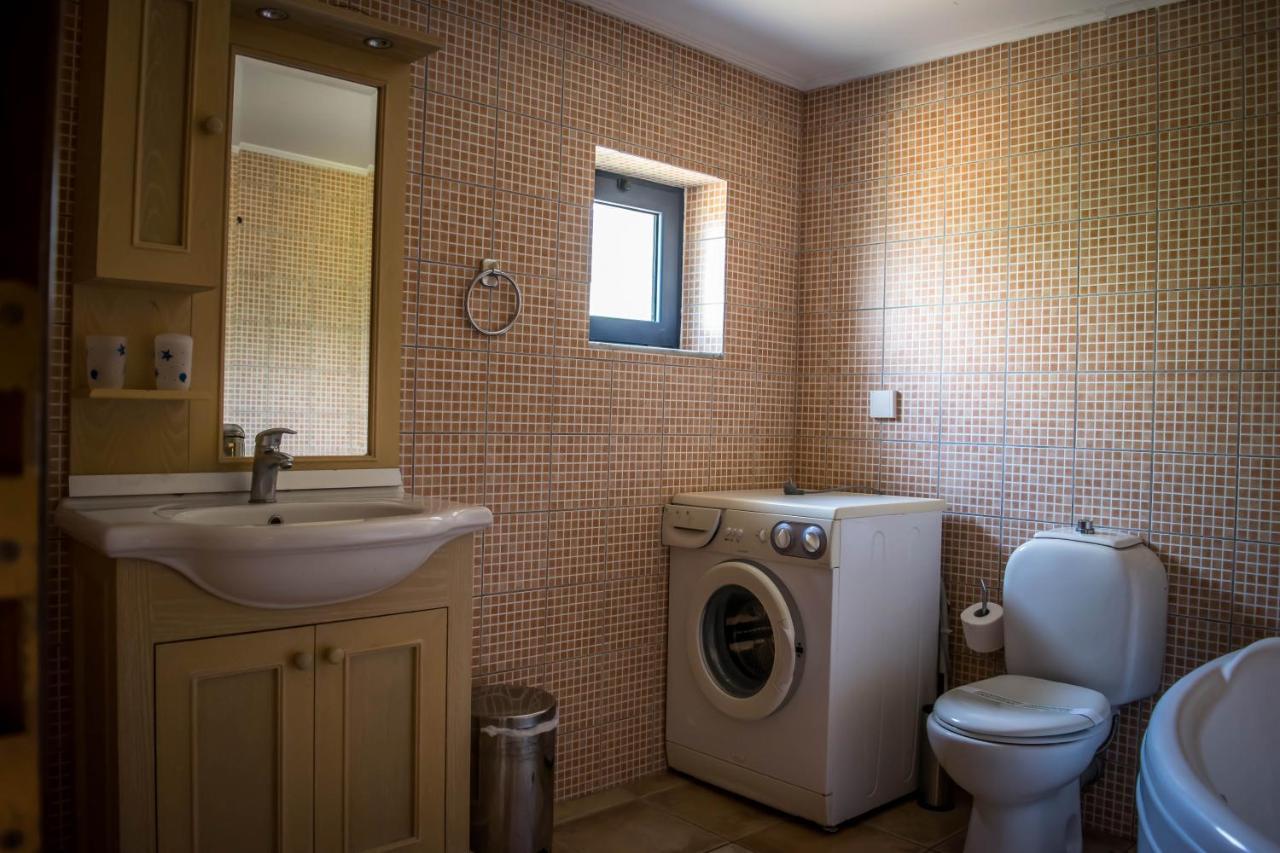 Niriides Villas Old Listing 헐소니소스 외부 사진