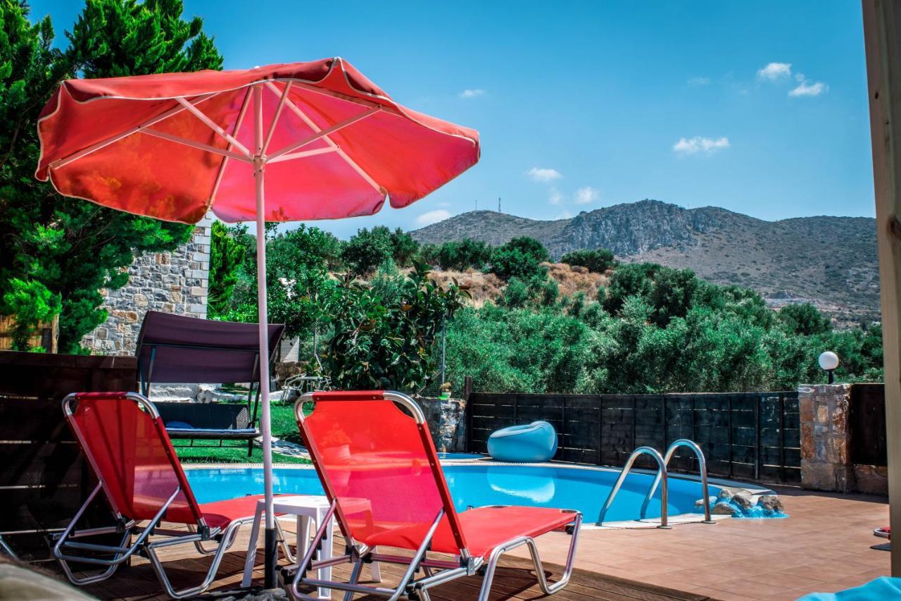 Niriides Villas Old Listing 헐소니소스 외부 사진