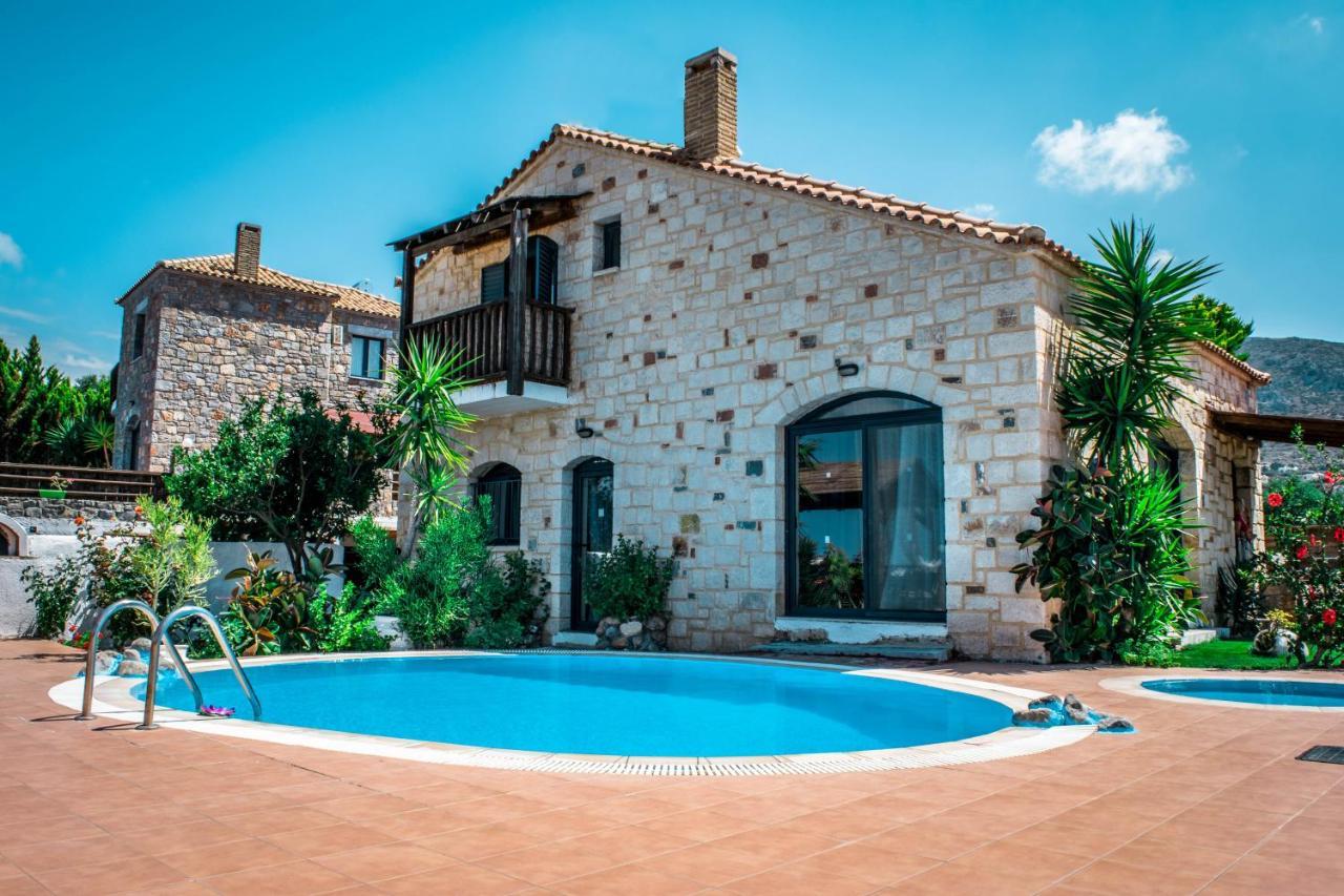 Niriides Villas Old Listing 헐소니소스 외부 사진